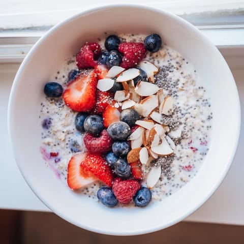 Overnight Oats with Berries
