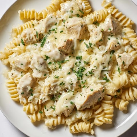 Creamy Chicken Alfredo Bake